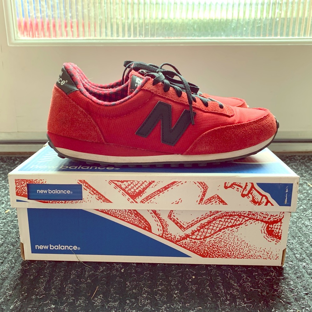 New Balance Sneakers in Red & Black